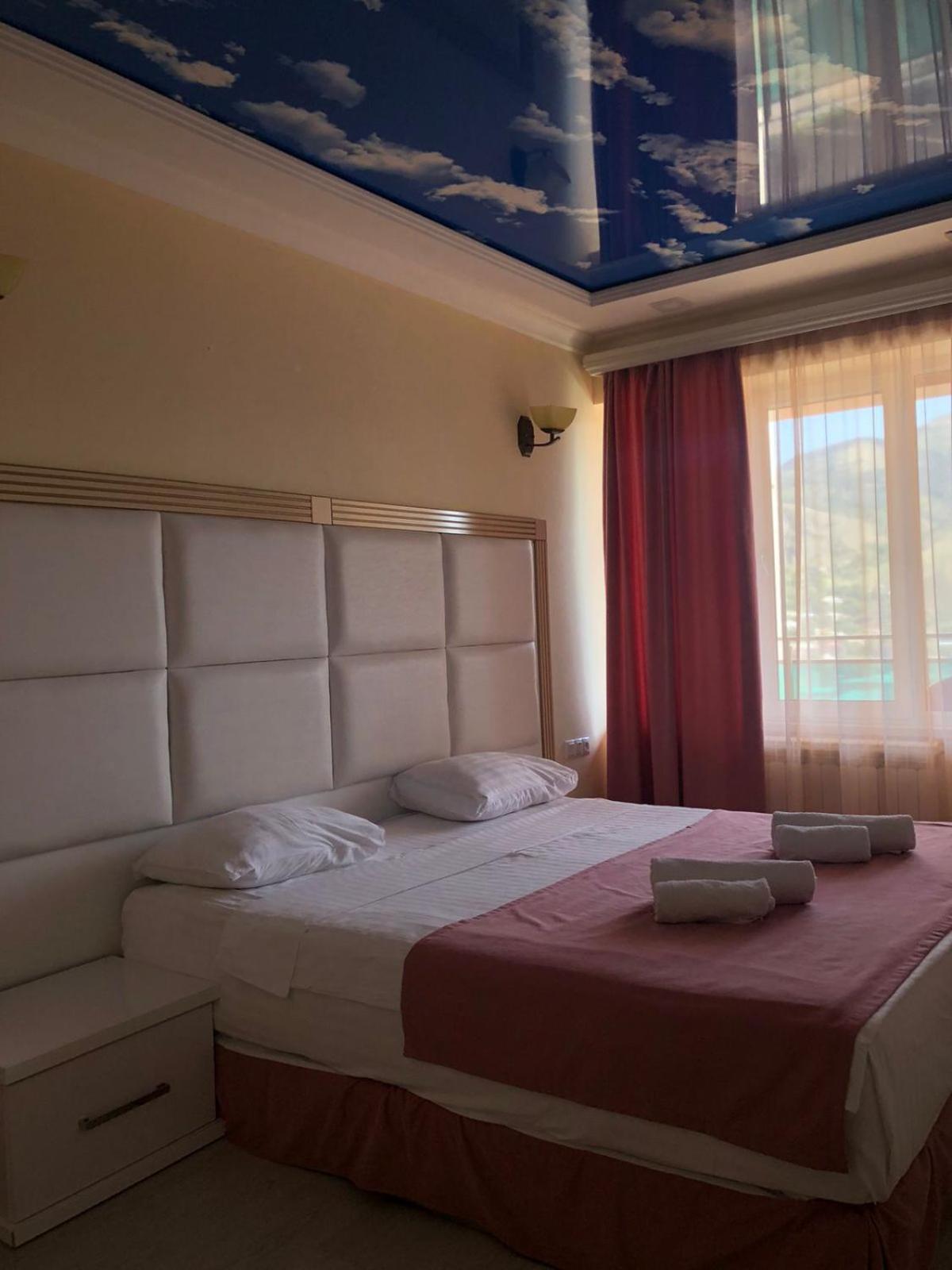 Goris Hotel 3*